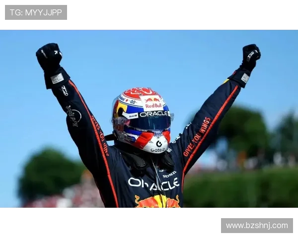 最后一圈三雄激斗!皮亚斯特里、维斯塔潘、拉塞尔轮番刷紫,红牛逆转夺冠 最后一圈三雄激斗!皮亚斯特里、维斯塔潘、拉塞尔轮番刷紫,红牛逆转夺冠